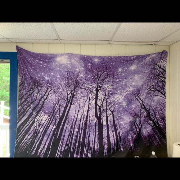 Package deal of decor.